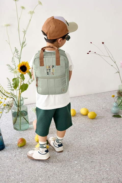 pol_pl_Lassig-Plecak-mini-kwadratowy-Little-Gang-Light-khaki-12046_17.jpg