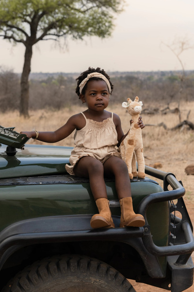 pol_pl_Little-Dutch-Przytulanka-Zyrafa-Safari-Friends-GRS-6036_7.jpg