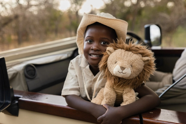 pol_pl_Little-Dutch-Przytulanka-Lew-25cm-Safari-Friends-GRS-6031_3.jpg